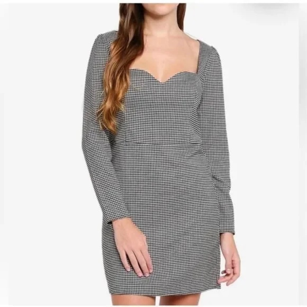 Abercrombie & Fitch Houndstooth Sheath Dress Sweetheart Neckline